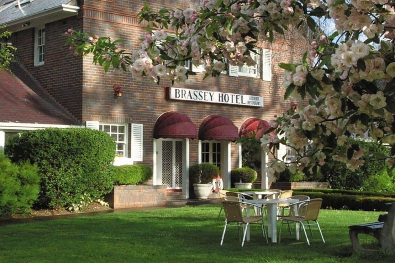 Brassey Hotel - Managed By Doma Hotels Camberra Exterior foto
